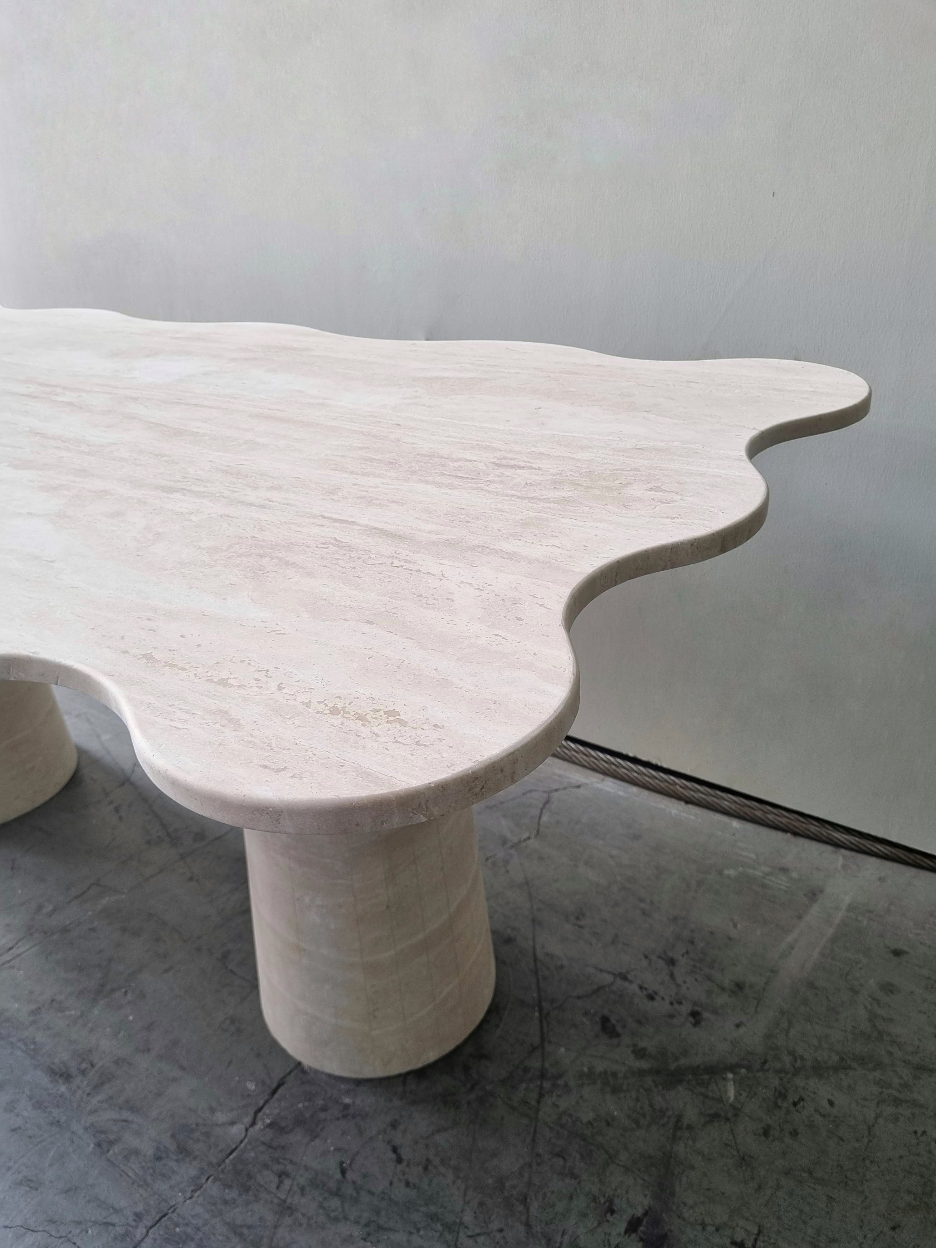 RIO Dining Table