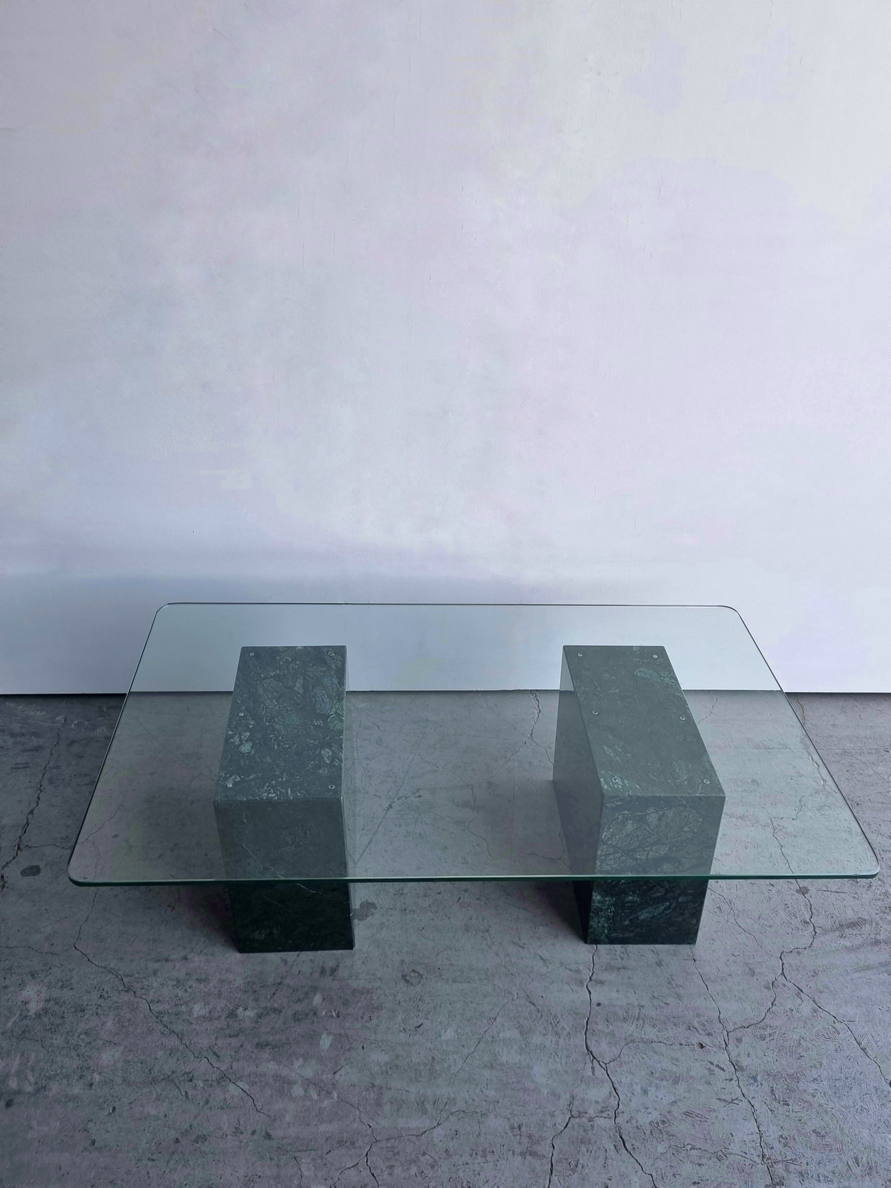 VASO Coffee Table